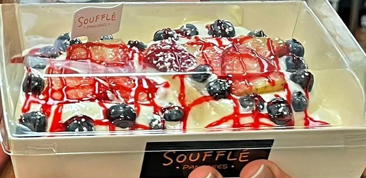 Souffle Fresh Fruits — Mochinut Orlando Millenia